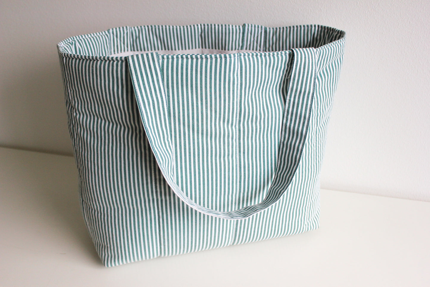 Tote bag M - tummanvihreä raita