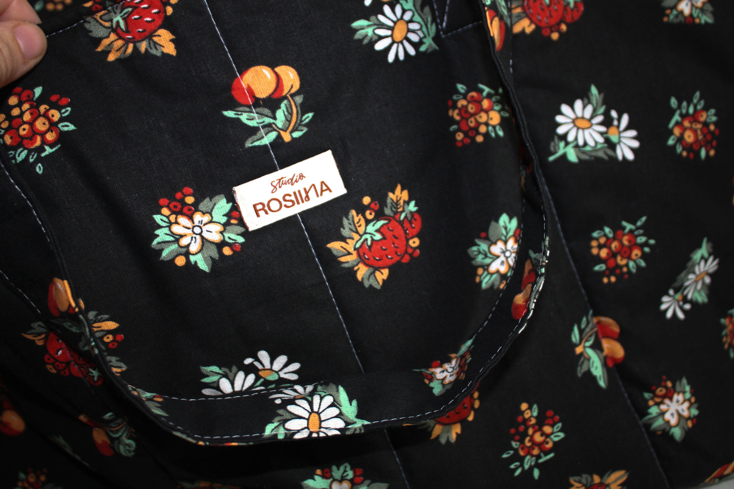 Tote bag M - musta kuviollinen
