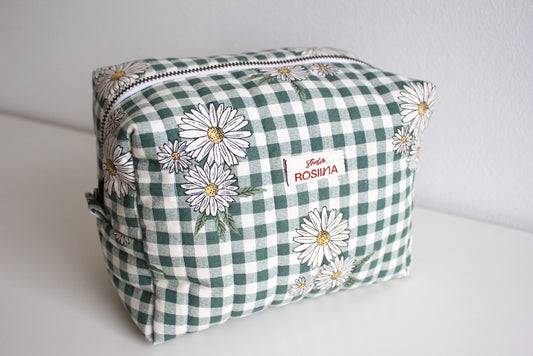 Tikattu toilettilaukku - vihreä ruutu