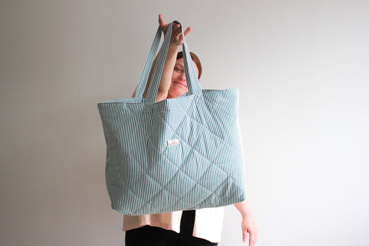 Tote bag L - tummanvihreä raita